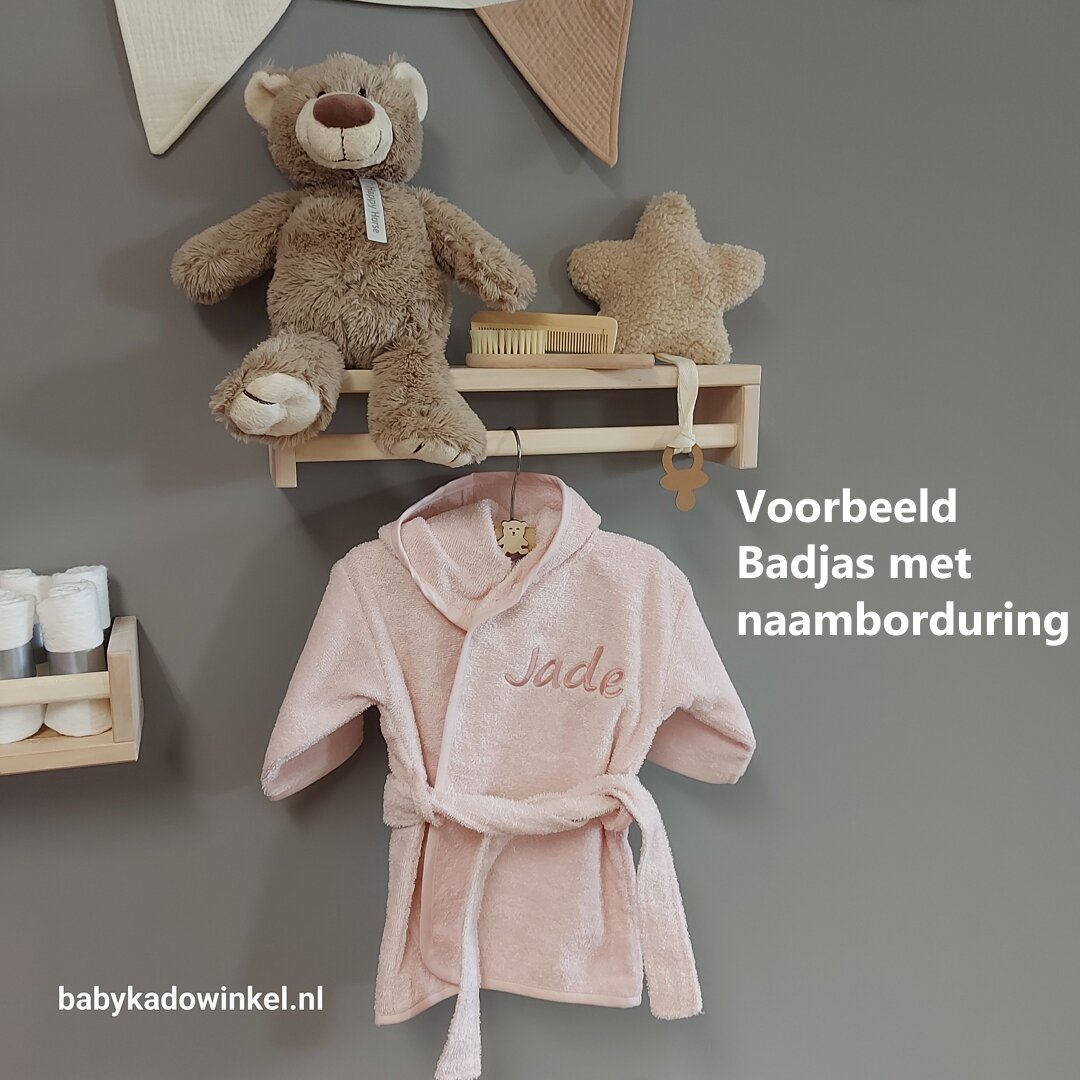 Badcape of Badjas met naam en knuffeldoekje