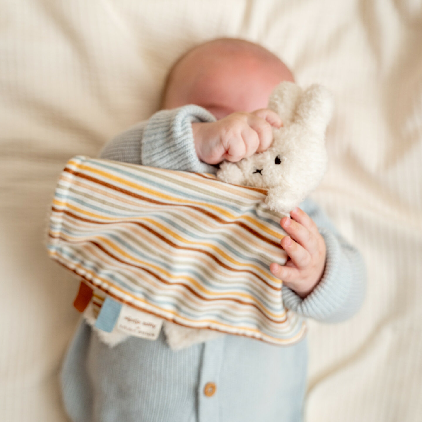 Babycadeaudoosje met nijntje knuffeldoekje vintage