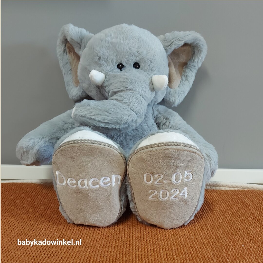 Knuffel Olifant Luka met naam en datum